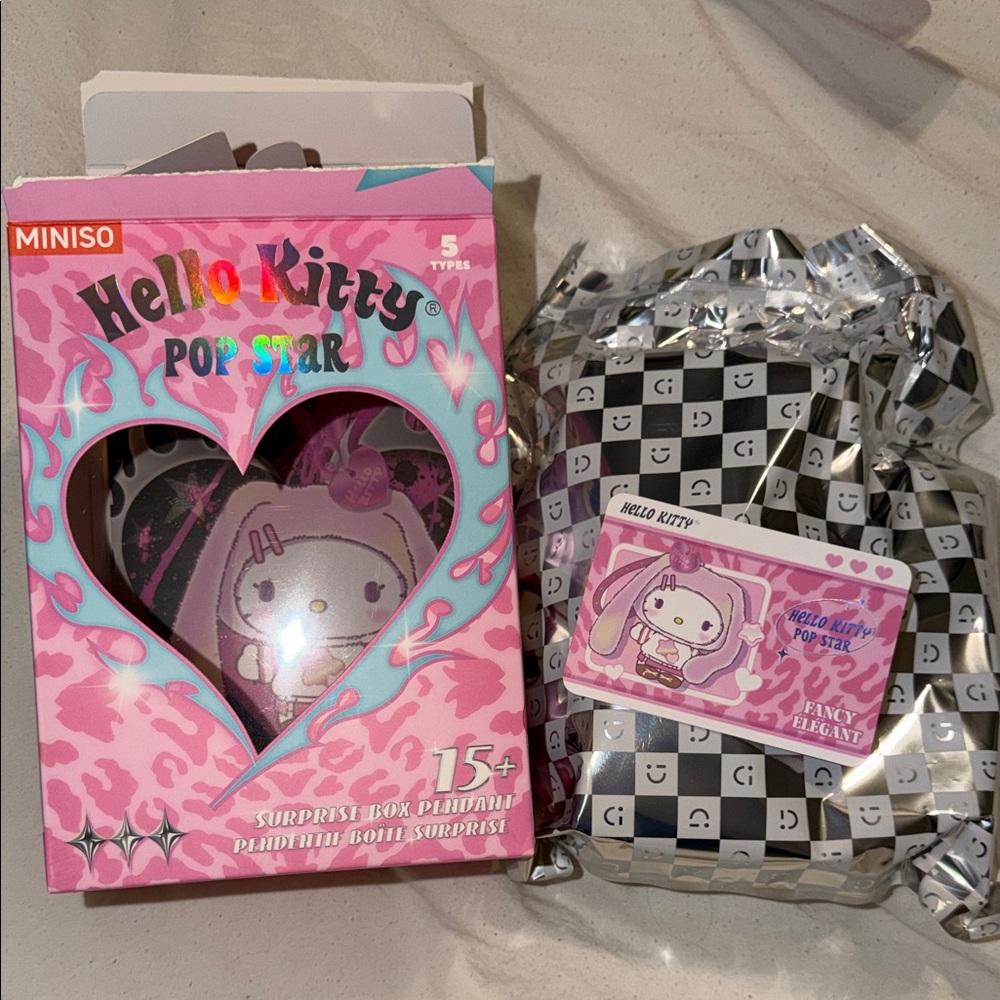 Hello Kitty Pop Star Surprise Box